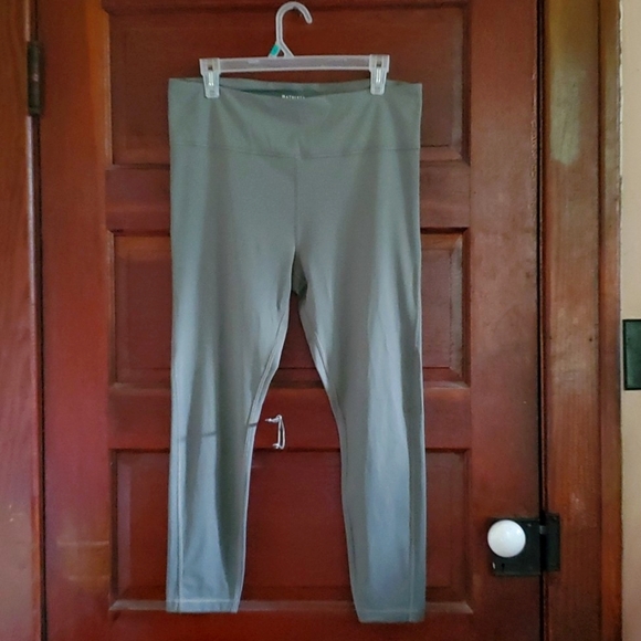 Athleta Olive Green Ultimate Stash Pocket 7/8 Tight Large Yoga Athletic Pants - Picture 2 of 12